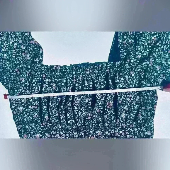 ROW A: FLORAL SUMMER DRESS 💐 - Picture 5 of 6